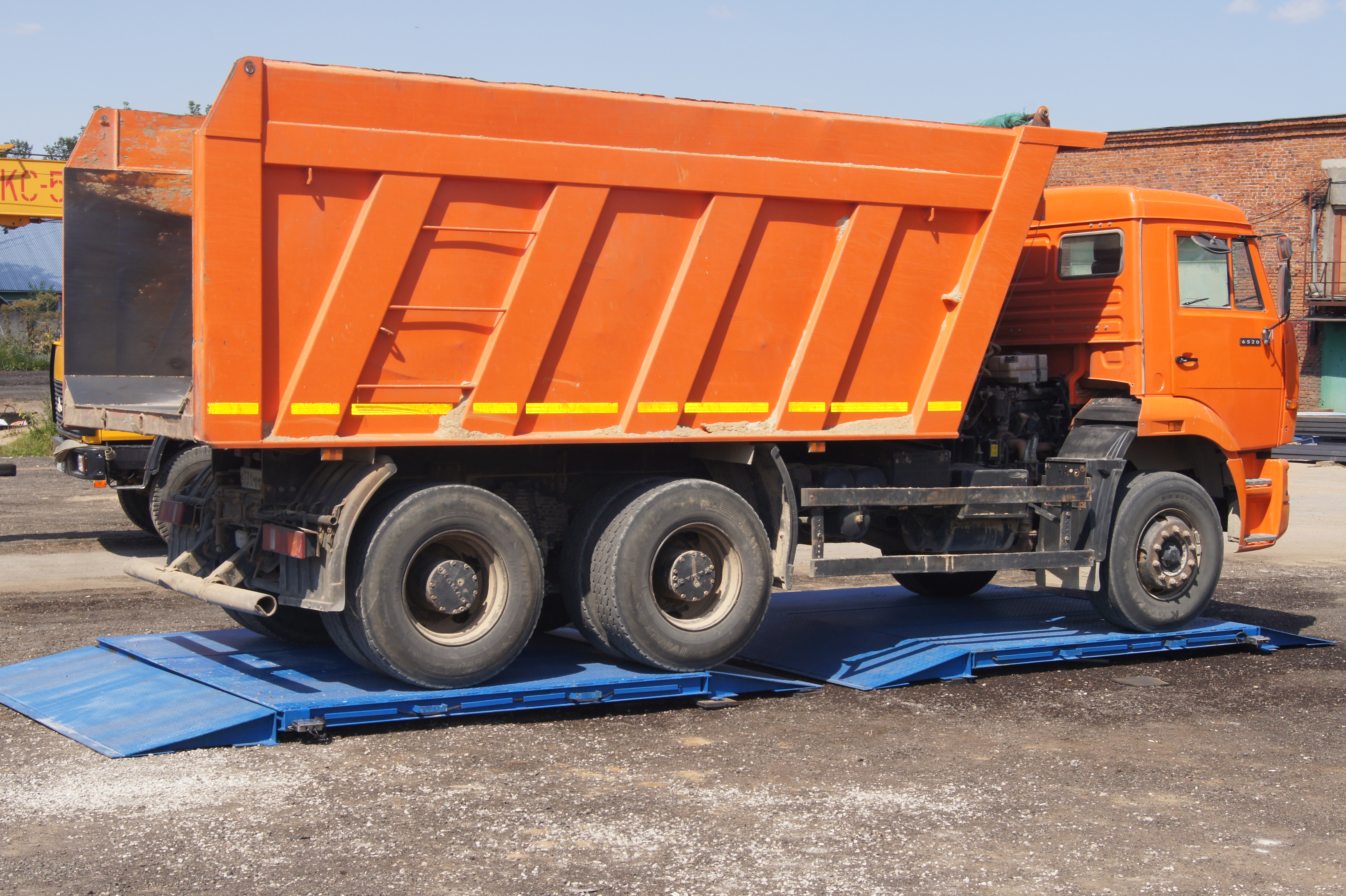 Автомобильные весы Альфа АВ-А Алмаз для измерения общего веса и осевых нагрузок 60 тонн 2,4х2,9 м